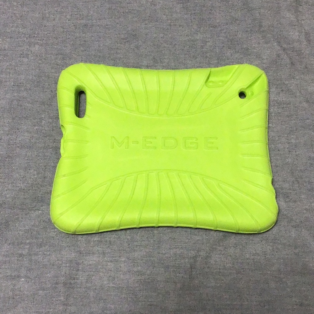 M-Edge Super Shell. IPad Protective Case